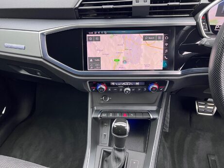 Audi Q3 1.5 TFSI CoD 35 S line S Tronic Euro 6 (s/s) 5dr 13