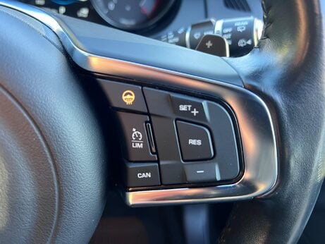 Jaguar E-Pace 2.0 D180 R-Dynamic S Auto AWD Euro 6 (s/s) 5dr 18