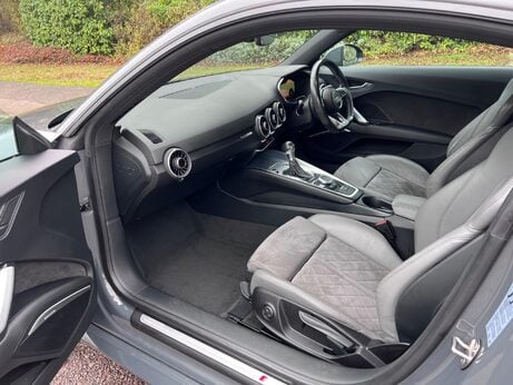 Audi TT 2.0 TFSI S line S Tronic quattro Euro 6 (s/s) 3dr 24