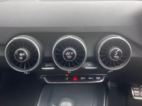 Audi TT 2.0 TFSI S line S Tronic quattro Euro 6 (s/s) 3dr 25
