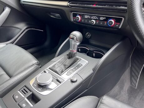 Audi S3 2.0 TFSI Black Edition Sportback S Tronic quattro Euro 6 (s/s) 5dr 17