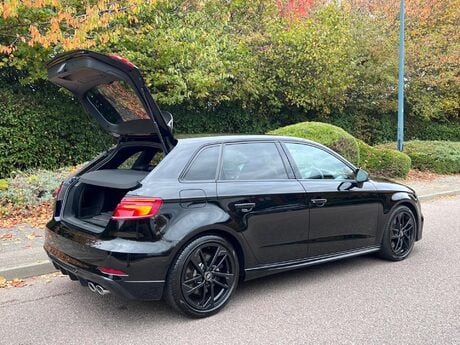 Audi S3 2.0 TFSI Black Edition Sportback S Tronic quattro Euro 6 (s/s) 5dr 33