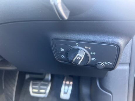 Audi TT 2.0 TFSI S line S Tronic quattro Euro 6 (s/s) 3dr 31