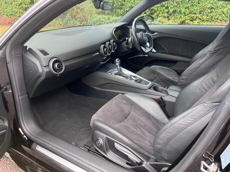Audi TT 2.0 TFSI S line S Tronic quattro Euro 6 (s/s) 3dr 26