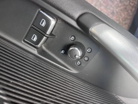 Audi TT 2.0 TFSI S line S Tronic quattro Euro 6 (s/s) 3dr 32