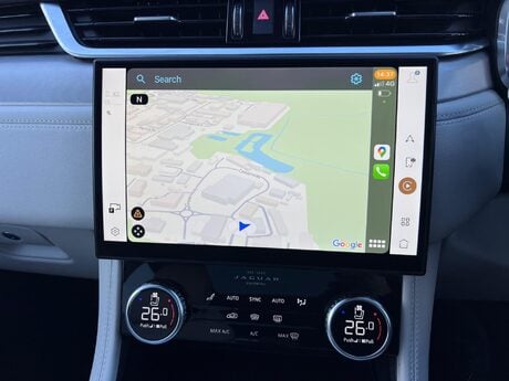 Jaguar F-Pace 2.0 D200 MHEV R-Dynamic SE Auto AWD Euro 6 (s/s) 5dr 79