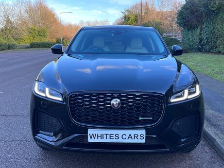 Jaguar F-Pace 2.0 D200 MHEV R-Dynamic SE Auto AWD Euro 6 (s/s) 5dr 4