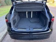 Jaguar F-Pace 2.0 D200 MHEV R-Dynamic SE Auto AWD Euro 6 (s/s) 5dr 44