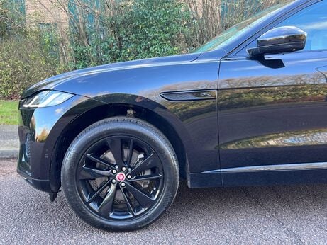Jaguar F-Pace 2.0 D200 MHEV R-Dynamic SE Auto AWD Euro 6 (s/s) 5dr 72