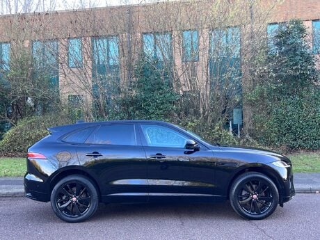 Jaguar F-Pace 2.0 D200 MHEV R-Dynamic SE Auto AWD Euro 6 (s/s) 5dr 54