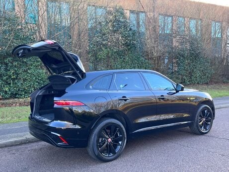 Jaguar F-Pace 2.0 D200 MHEV R-Dynamic SE Auto AWD Euro 6 (s/s) 5dr 39