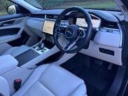 Jaguar F-Pace 2.0 D200 MHEV R-Dynamic SE Auto AWD Euro 6 (s/s) 5dr 14