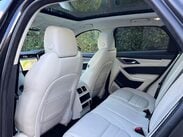 Jaguar F-Pace 2.0 D200 MHEV R-Dynamic SE Auto AWD Euro 6 (s/s) 5dr 32