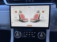 Jaguar F-Pace 2.0 D200 MHEV R-Dynamic SE Auto AWD Euro 6 (s/s) 5dr 84