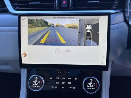 Jaguar F-Pace 2.0 D200 MHEV R-Dynamic SE Auto AWD Euro 6 (s/s) 5dr 83