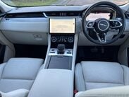 Jaguar F-Pace 2.0 D200 MHEV R-Dynamic SE Auto AWD Euro 6 (s/s) 5dr 15
