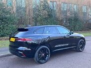 Jaguar F-Pace 2.0 D200 MHEV R-Dynamic SE Auto AWD Euro 6 (s/s) 5dr 3