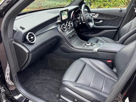 Mercedes-Benz GLC 2.0 GLC250 AMG Line (Premium) G-Tronic 4MATIC Euro 6 (s/s) 5dr 91