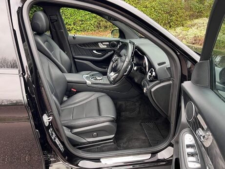 Mercedes-Benz GLC 2.0 GLC250 AMG Line (Premium) G-Tronic 4MATIC Euro 6 (s/s) 5dr 14