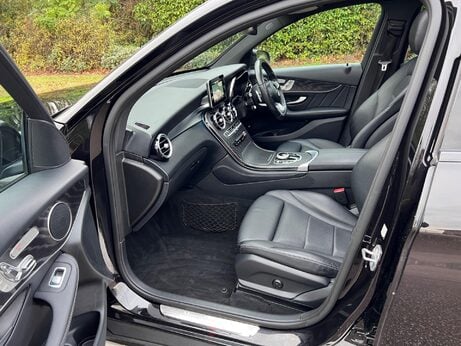 Mercedes-Benz GLC 2.0 GLC250 AMG Line (Premium) G-Tronic 4MATIC Euro 6 (s/s) 5dr 22