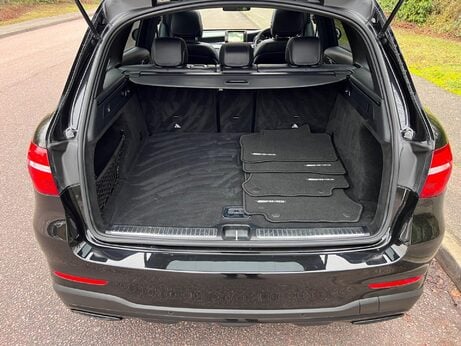 Mercedes-Benz GLC 2.0 GLC250 AMG Line (Premium) G-Tronic 4MATIC Euro 6 (s/s) 5dr 33