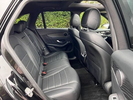 Mercedes-Benz GLC 2.0 GLC250 AMG Line (Premium) G-Tronic 4MATIC Euro 6 (s/s) 5dr 33