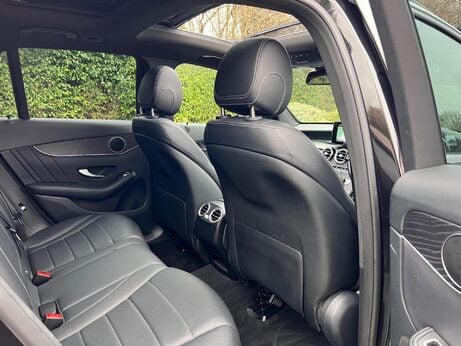 Mercedes-Benz GLC 2.0 GLC250 AMG Line (Premium) G-Tronic 4MATIC Euro 6 (s/s) 5dr 30