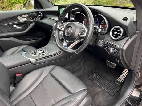 Mercedes-Benz GLC 2.0 GLC250 AMG Line (Premium) G-Tronic 4MATIC Euro 6 (s/s) 5dr 61
