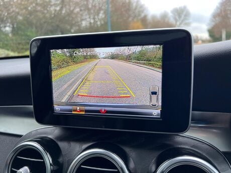 Mercedes-Benz GLC 2.0 GLC250 AMG Line (Premium) G-Tronic 4MATIC Euro 6 (s/s) 5dr 22