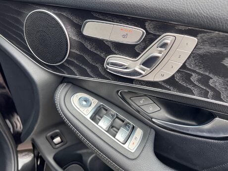 Mercedes-Benz GLC 2.0 GLC250 AMG Line (Premium) G-Tronic 4MATIC Euro 6 (s/s) 5dr 50