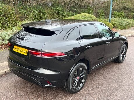 Jaguar F-Pace 2.0 D200 MHEV R-Dynamic SE Auto AWD Euro 6 (s/s) 5dr 64