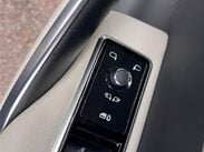 Jaguar F-Pace 2.0 D200 MHEV R-Dynamic SE Auto AWD Euro 6 (s/s) 5dr 41