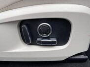 Jaguar F-Pace 2.0 D200 MHEV R-Dynamic SE Auto AWD Euro 6 (s/s) 5dr 40