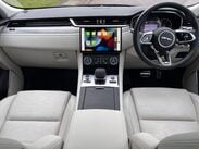 Jaguar F-Pace 2.0 D200 MHEV R-Dynamic SE Auto AWD Euro 6 (s/s) 5dr 8