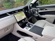 Jaguar F-Pace 2.0 D200 MHEV R-Dynamic SE Auto AWD Euro 6 (s/s) 5dr 23
