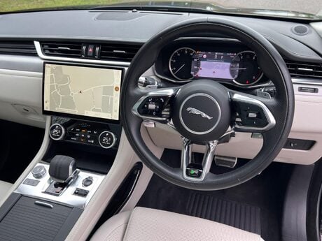 Jaguar F-Pace 2.0 D200 MHEV R-Dynamic SE Auto AWD Euro 6 (s/s) 5dr 78
