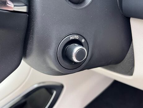 Jaguar F-Pace 2.0 D200 MHEV R-Dynamic SE Auto AWD Euro 6 (s/s) 5dr 38