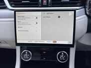 Jaguar F-Pace 2.0 D200 MHEV R-Dynamic SE Auto AWD Euro 6 (s/s) 5dr 72