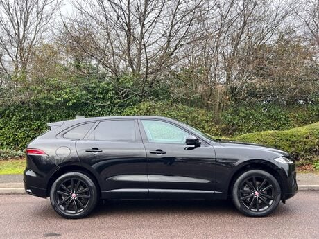 Jaguar F-Pace 2.0 D200 MHEV R-Dynamic SE Auto AWD Euro 6 (s/s) 5dr 2