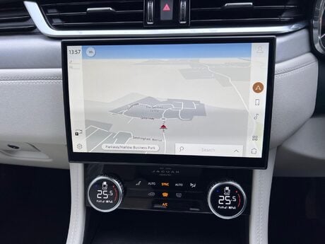 Jaguar F-Pace 2.0 D200 MHEV R-Dynamic SE Auto AWD Euro 6 (s/s) 5dr 77