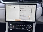 Jaguar F-Pace 2.0 D200 MHEV R-Dynamic SE Auto AWD Euro 6 (s/s) 5dr 44