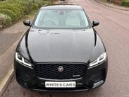 Jaguar F-Pace 2.0 D200 MHEV R-Dynamic SE Auto AWD Euro 6 (s/s) 5dr 59