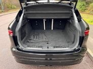 Jaguar F-Pace 2.0 D200 MHEV R-Dynamic SE Auto AWD Euro 6 (s/s) 5dr 38
