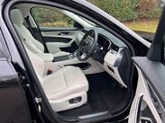 Jaguar F-Pace 2.0 D200 MHEV R-Dynamic SE Auto AWD Euro 6 (s/s) 5dr 15