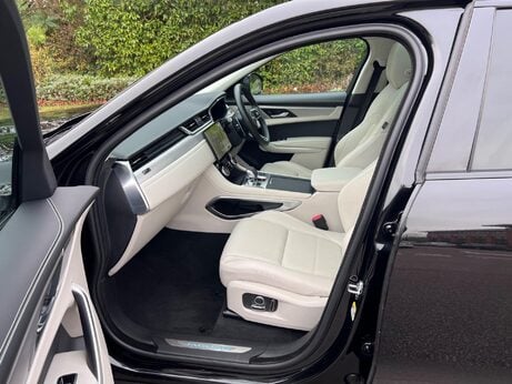 Jaguar F-Pace 2.0 D200 MHEV R-Dynamic SE Auto AWD Euro 6 (s/s) 5dr 22
