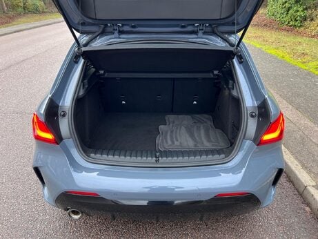 BMW 1 Series 1.5 118i M Sport (LCP) DCT Euro 6 (s/s) 5dr 29