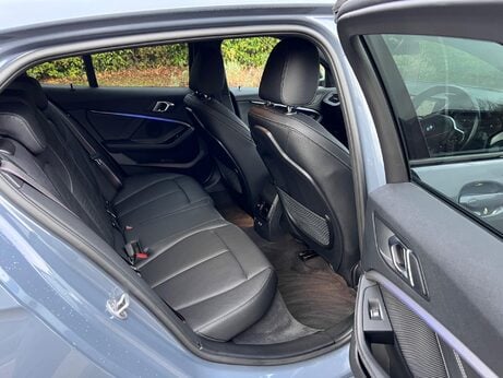 BMW 1 Series 1.5 118i M Sport (LCP) DCT Euro 6 (s/s) 5dr 23