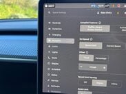 Tesla Model Y (Dual Motor) Long Range Auto 4WDE 5dr 52