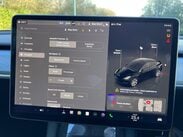 Tesla Model Y (Dual Motor) Long Range Auto 4WDE 5dr 82