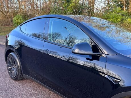 Tesla Model Y (Dual Motor) Long Range Auto 4WDE 5dr 3